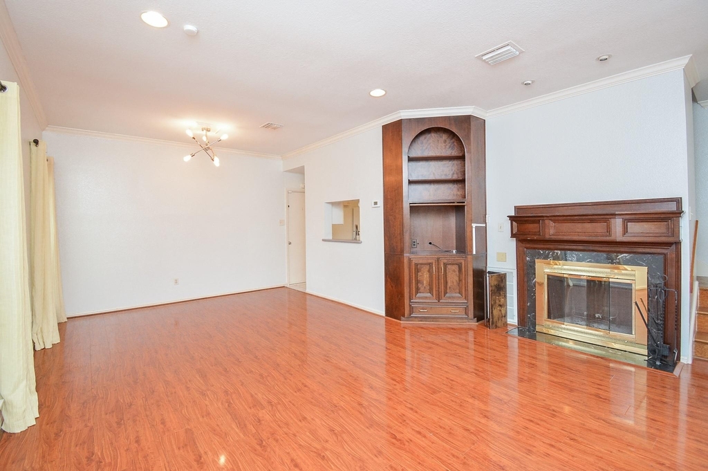 7447 Cambridge Street - Photo 7