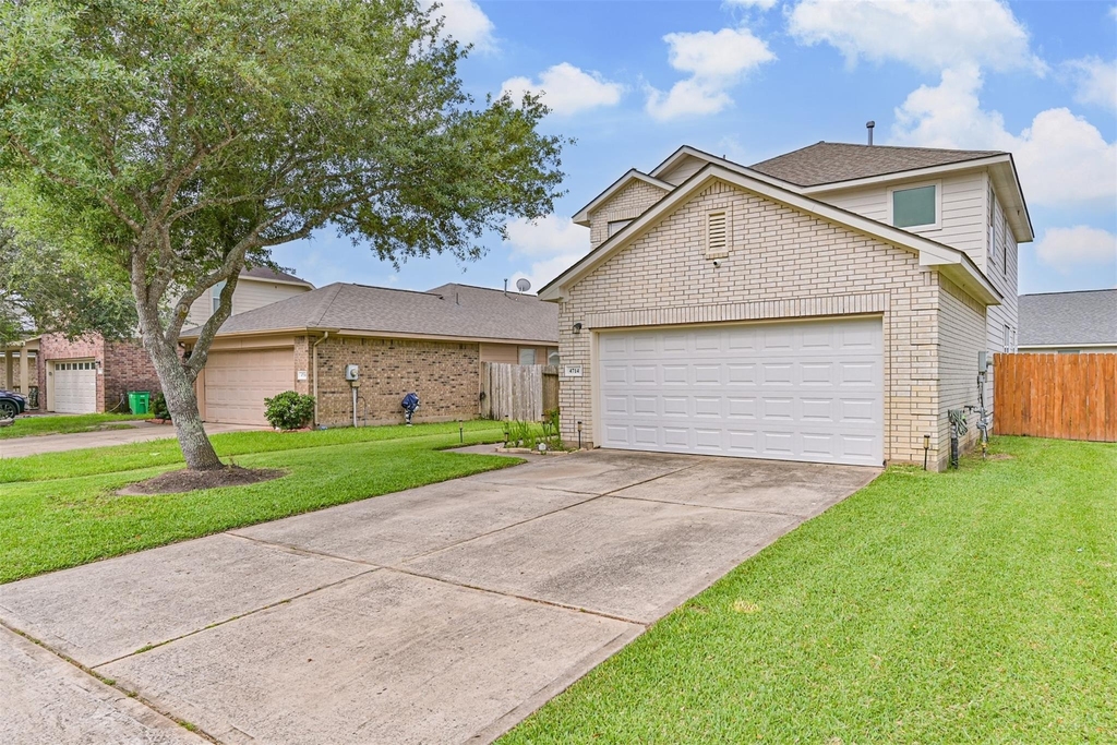 4714 Montclair Hill Lane - Photo 0
