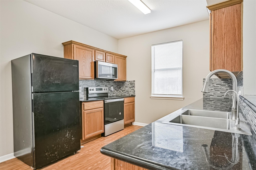 4714 Montclair Hill Lane - Photo 13