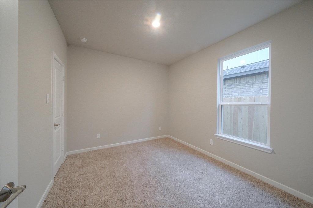 21859 Fitzroy Manor Lane - Photo 12