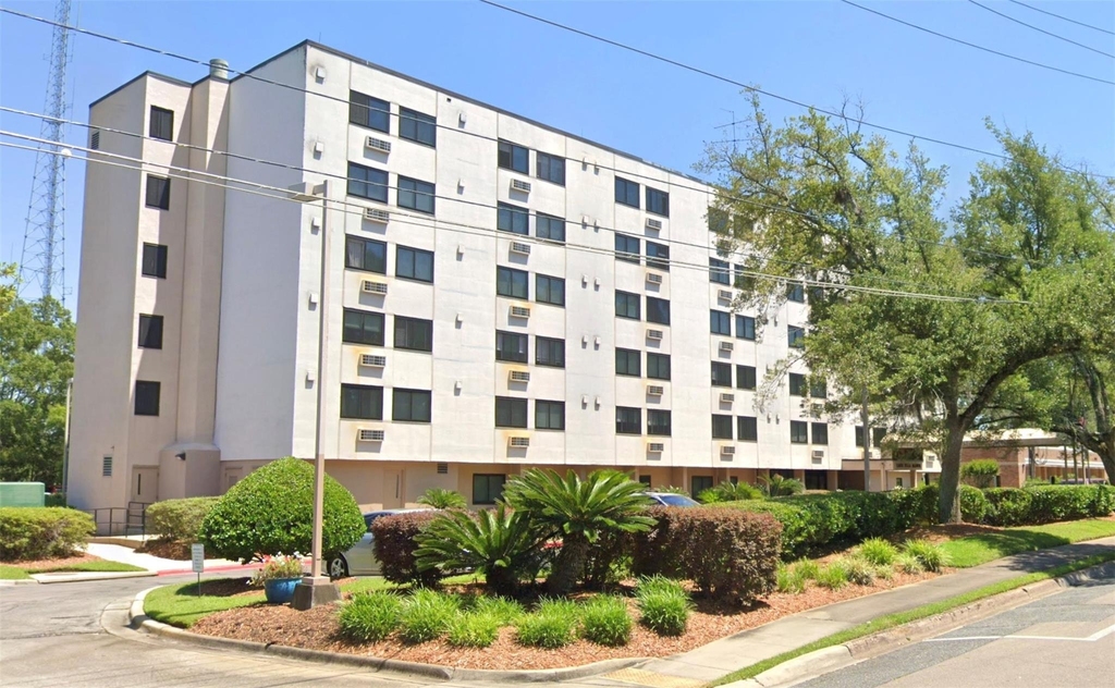 1433 N Adams St - Photo 4