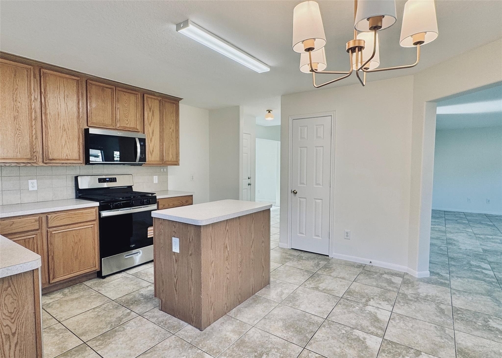 5906 Llano Creek Drive - Photo 12
