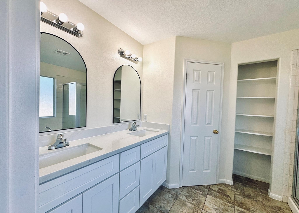5906 Llano Creek Drive - Photo 16