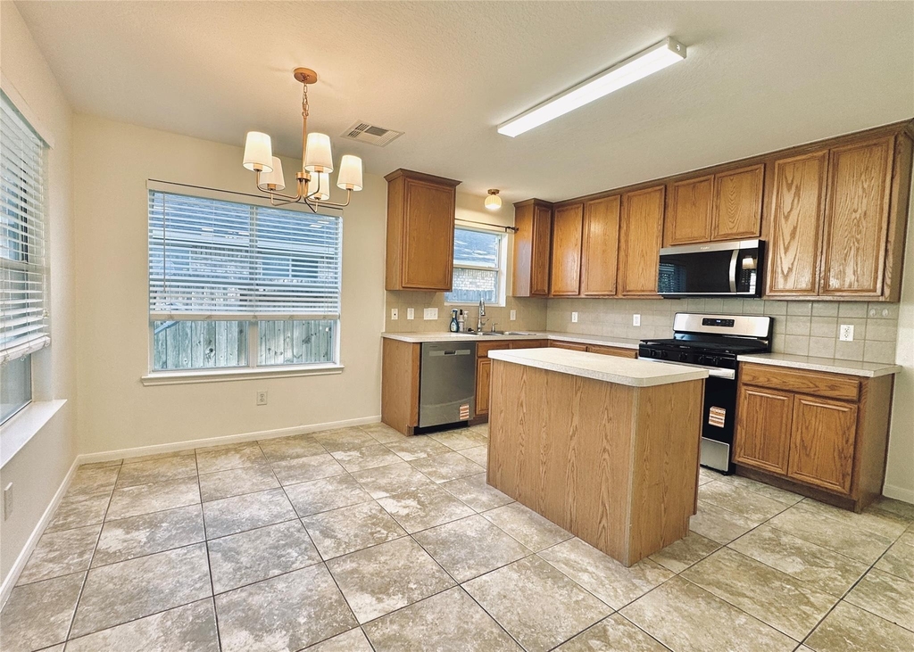 5906 Llano Creek Drive - Photo 11