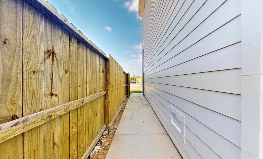 12224 Kirkgard - Photo 2