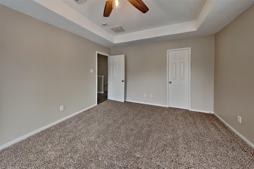 15323 Fir Woods Lane - Photo 8