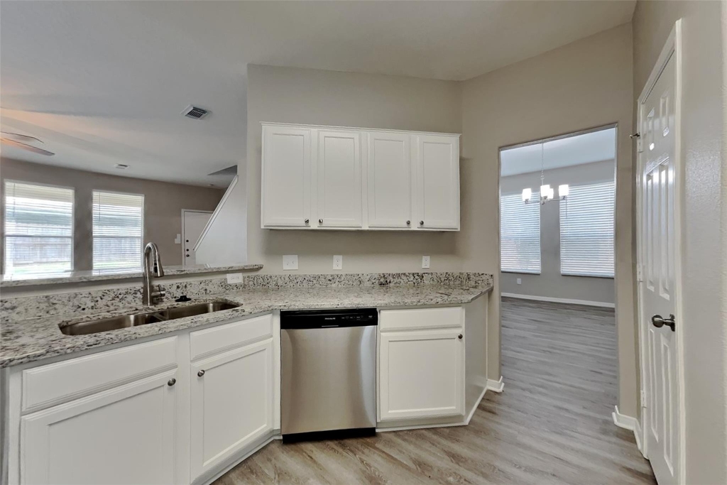 15323 Fir Woods Lane - Photo 4