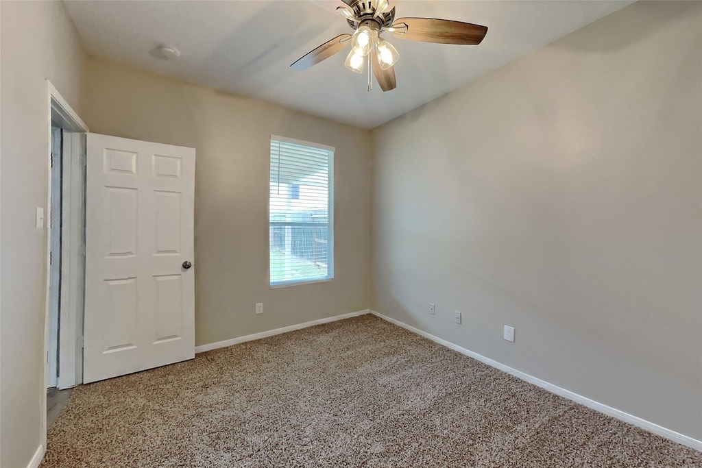 15323 Fir Woods Lane - Photo 13