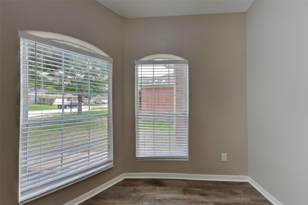 15323 Fir Woods Lane - Photo 5