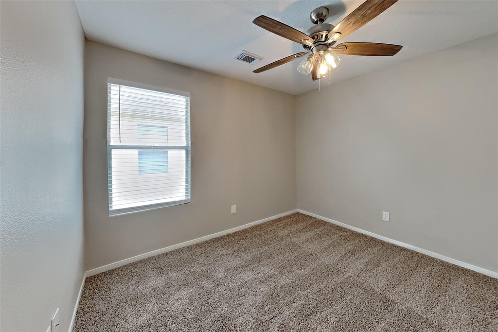 15323 Fir Woods Lane - Photo 18