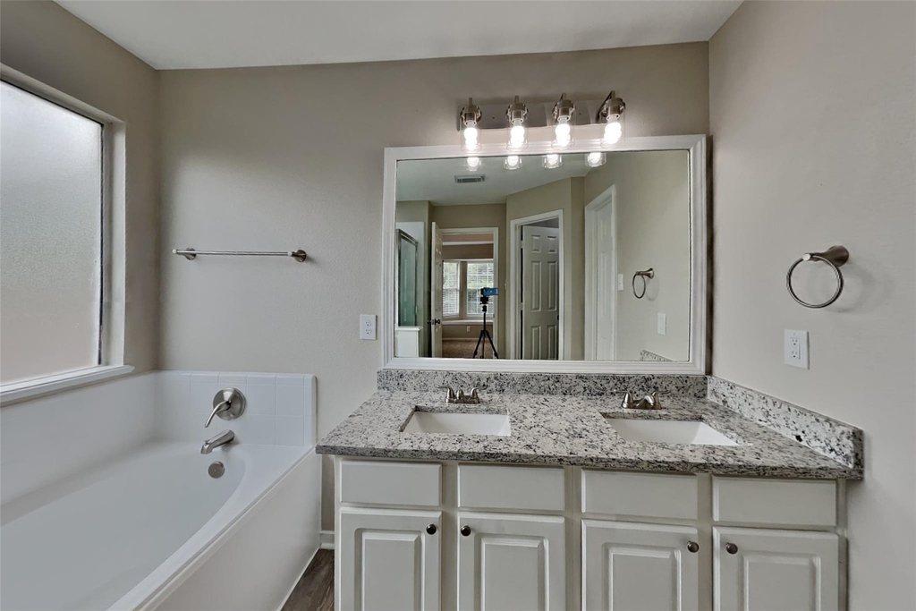 15323 Fir Woods Lane - Photo 10