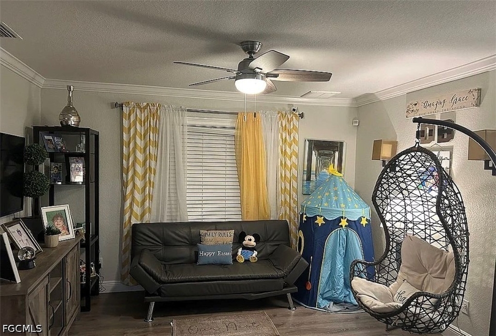 221 Nw 3rd Place - Photo 10