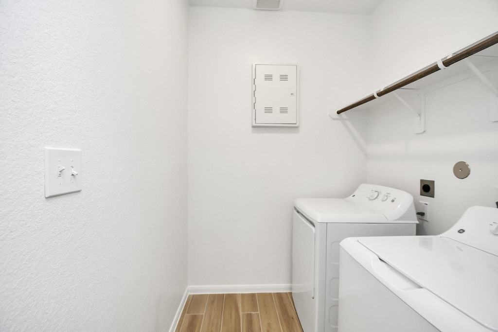 2431 Waybread Lane - Photo 32