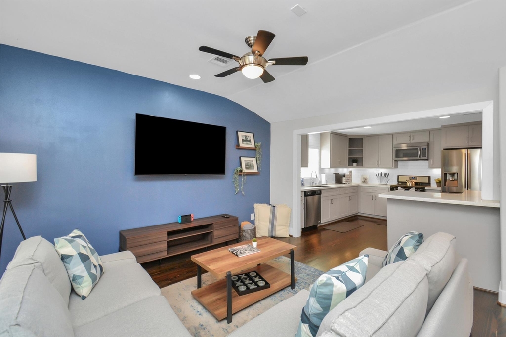 5705 Cochran Street - Photo 4