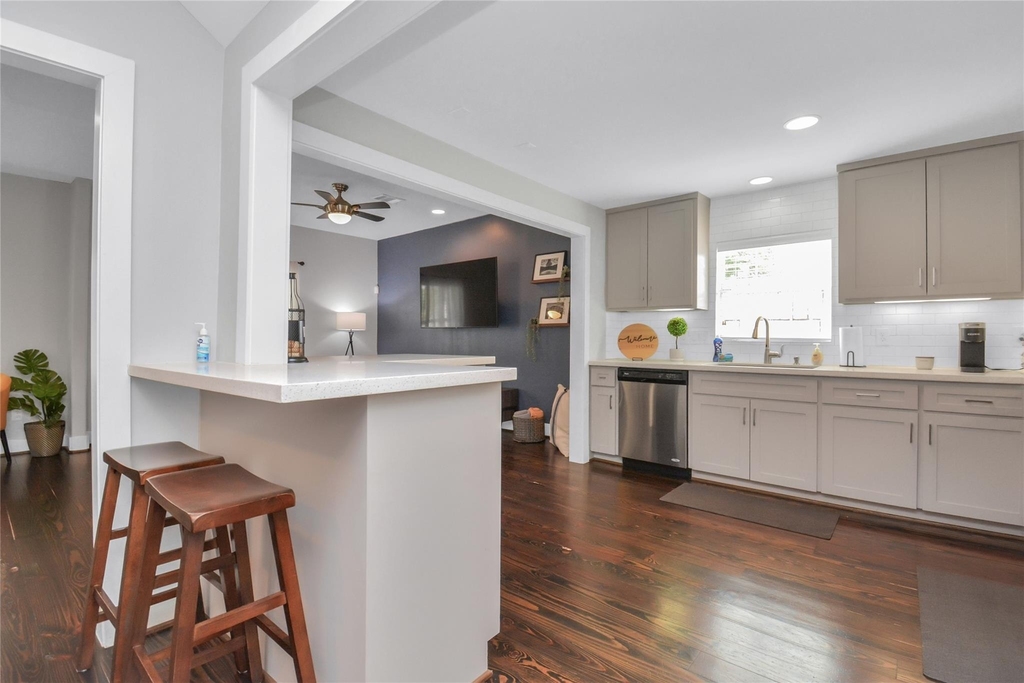 5705 Cochran Street - Photo 9