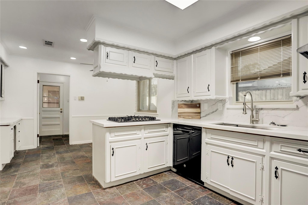 5735 Wigton Drive - Photo 2