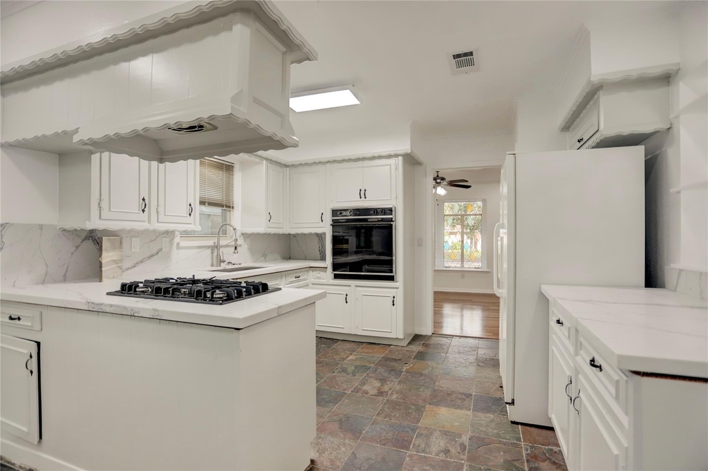 5735 Wigton Drive - Photo 3