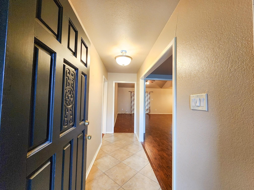 6007 Dryad Drive - Photo 2