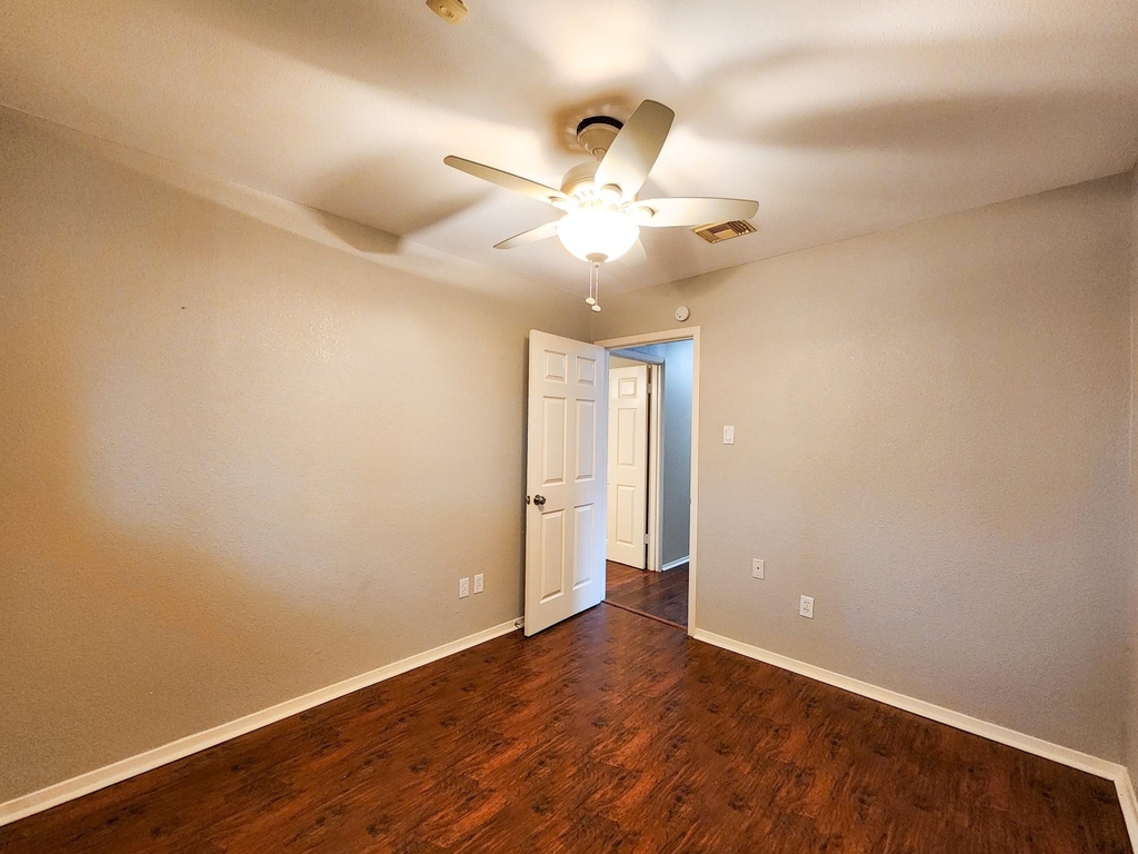 6007 Dryad Drive - Photo 17