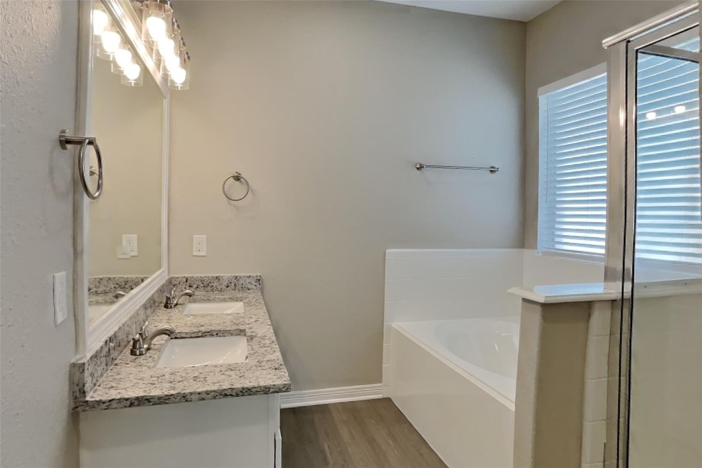 8000 N Tarrytown Crossing Drive - Photo 7