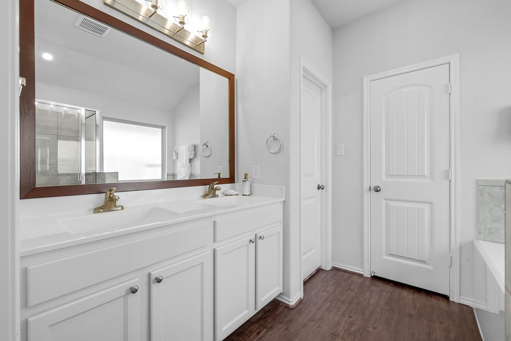 25915 Aura Lake Lane - Photo 19