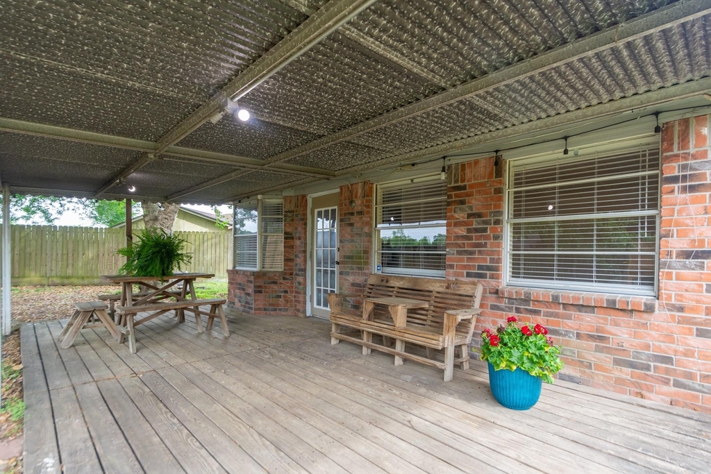 5704 Leggett Lane - Photo 21