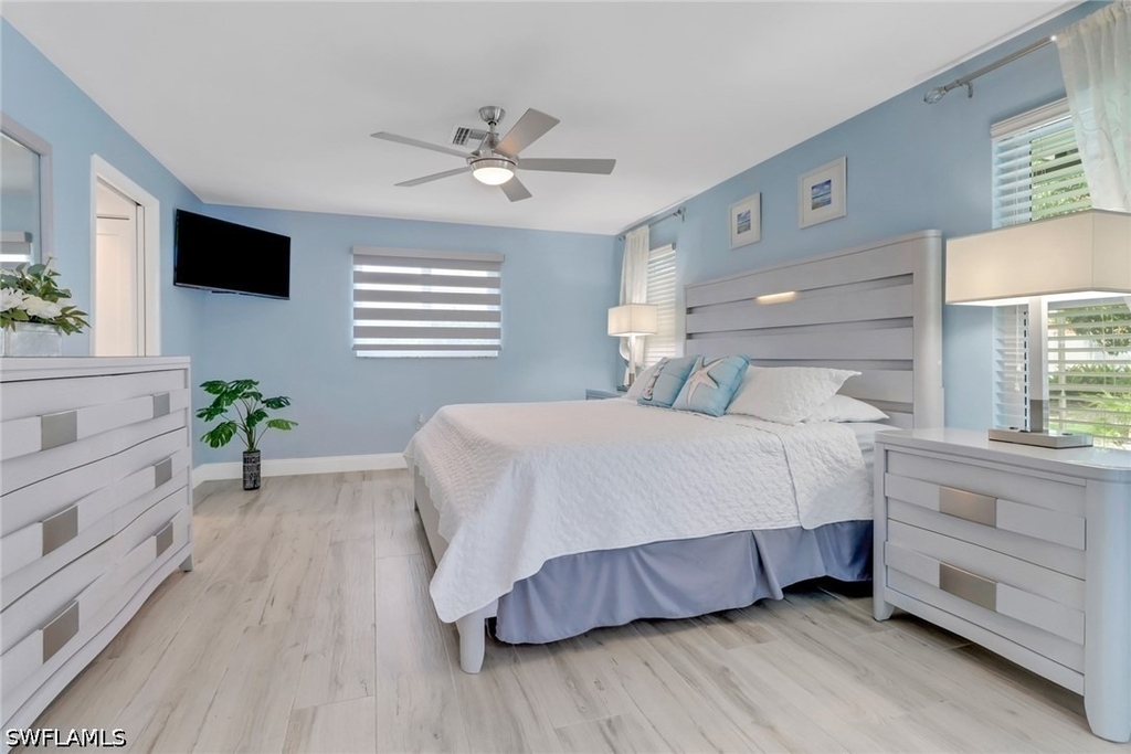 701 N Barfield Drive - Photo 16