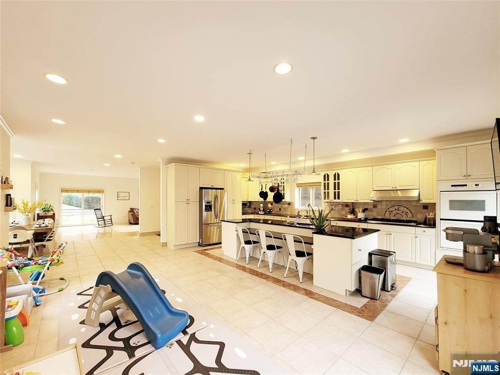 441 Piermont - Photo 7