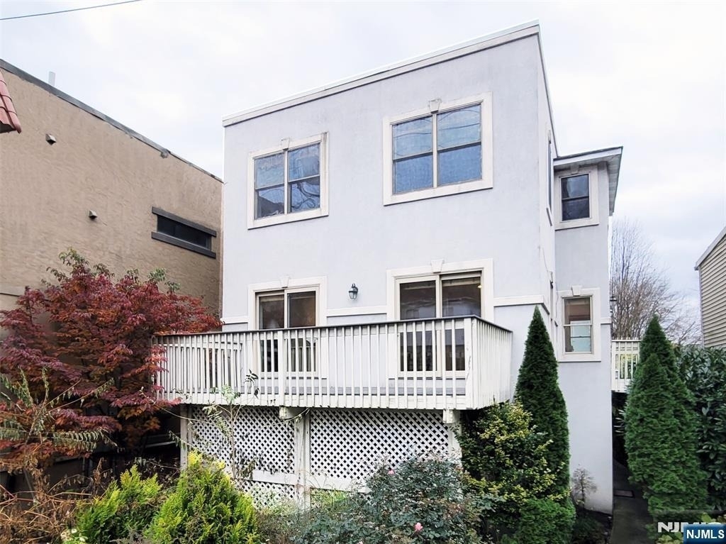 441 Piermont - Photo 0