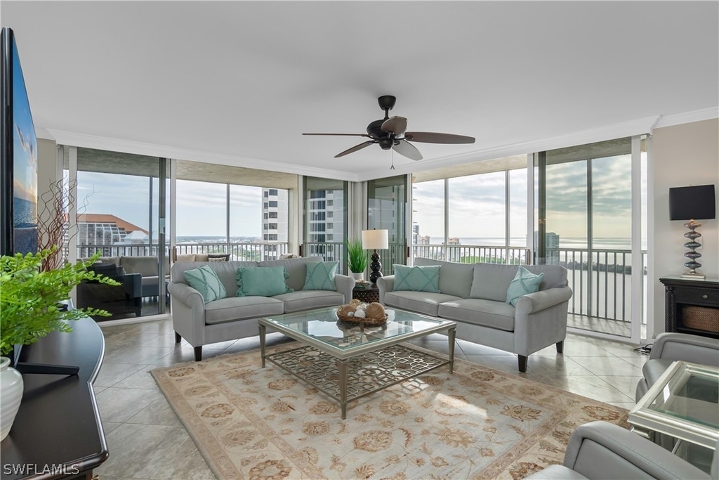 5550 Heron Point Drive - Photo 2