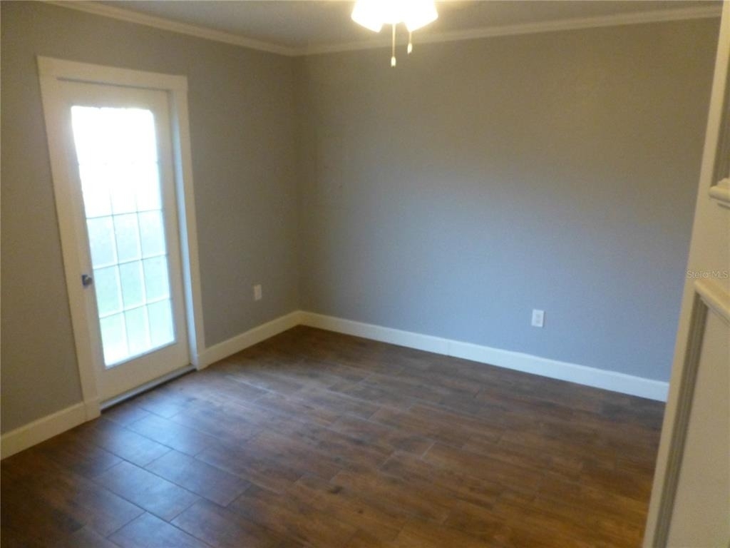 1890 Wolford Road - Photo 9