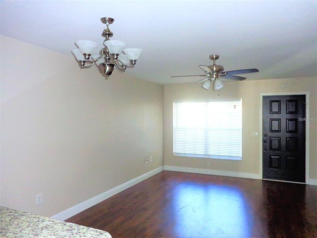 7910 Hardwick Drive - Photo 4