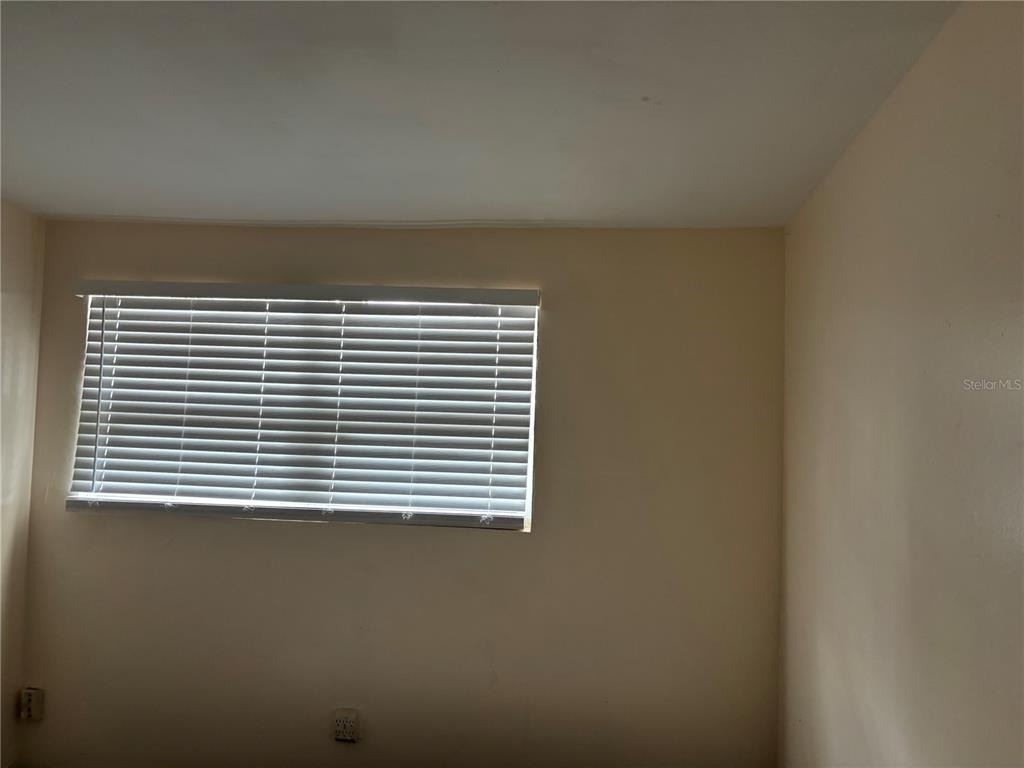 1320 Larsen Ln - Photo 8