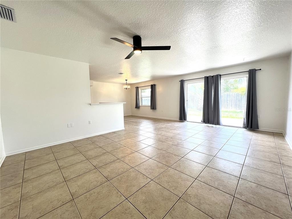 3121 Heartwood Avenue - Photo 2