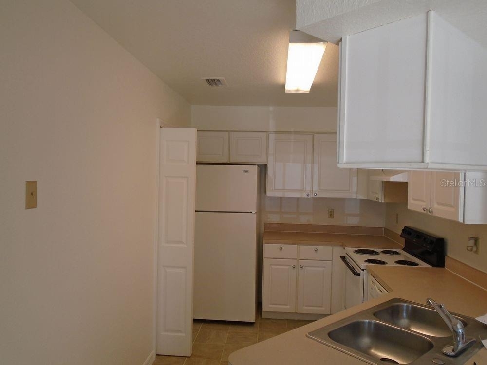 2550 N Alafaya Trail - Photo 3