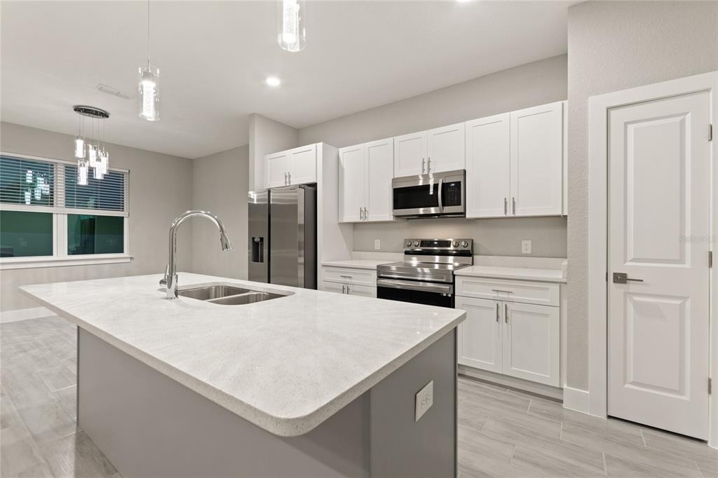 330 Royal Palm Way - Photo 17