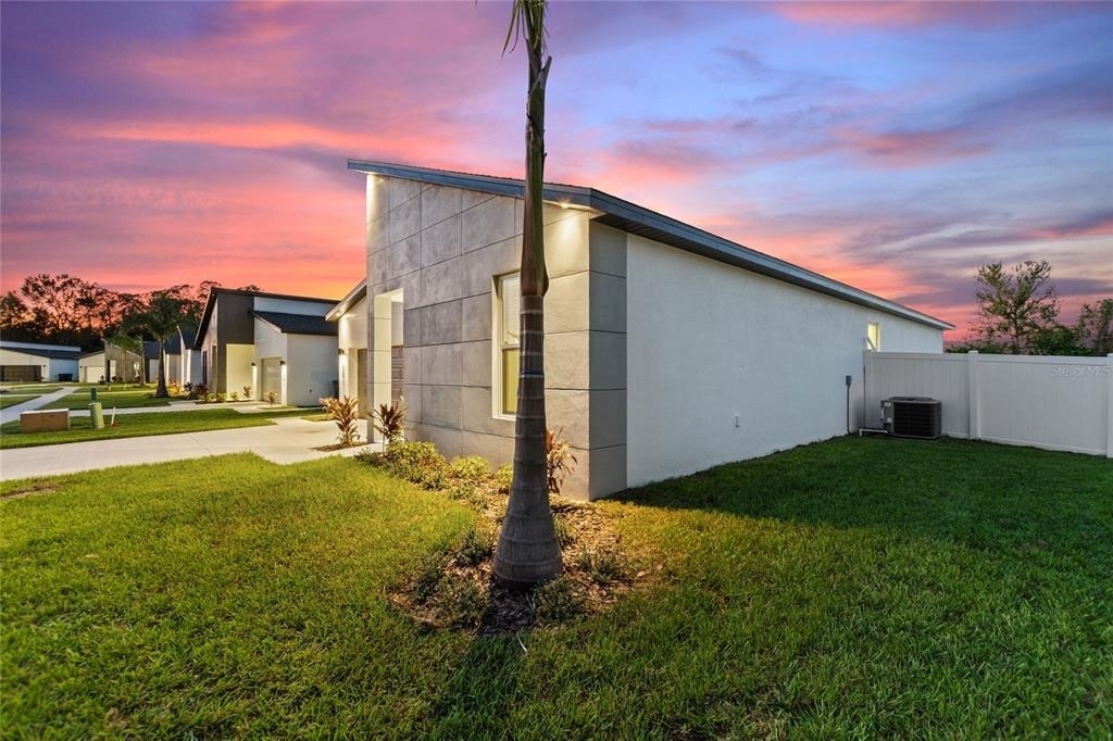 330 Royal Palm Way - Photo 4