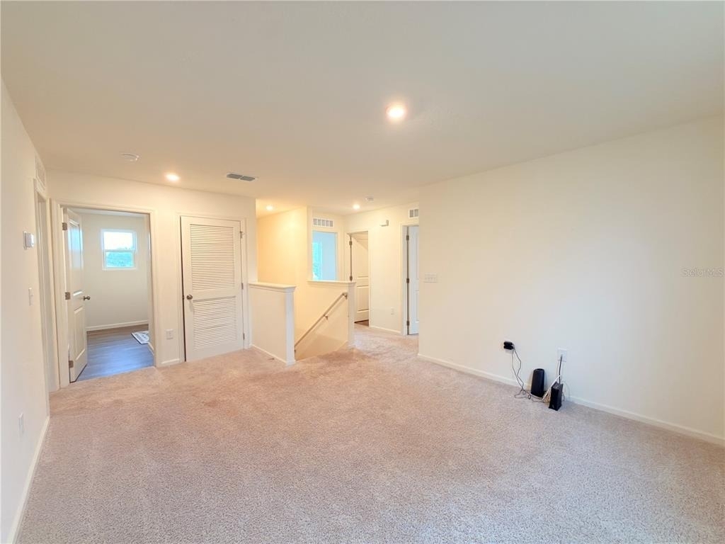 733 James Court - Photo 23