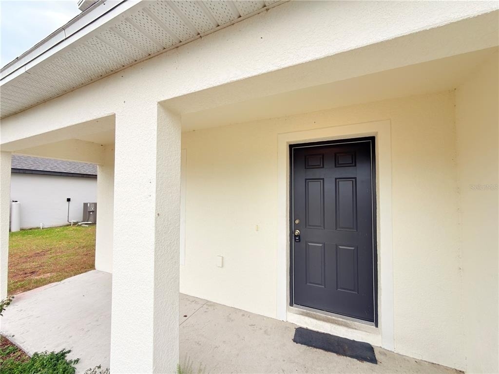 733 James Court - Photo 2