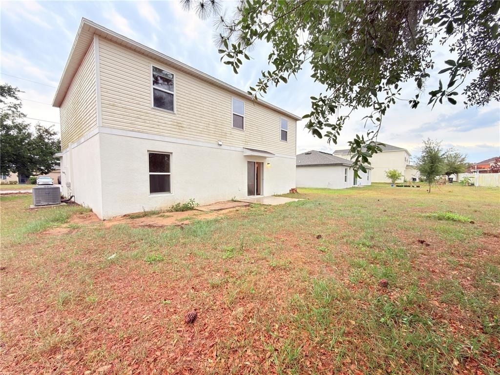 733 James Court - Photo 13