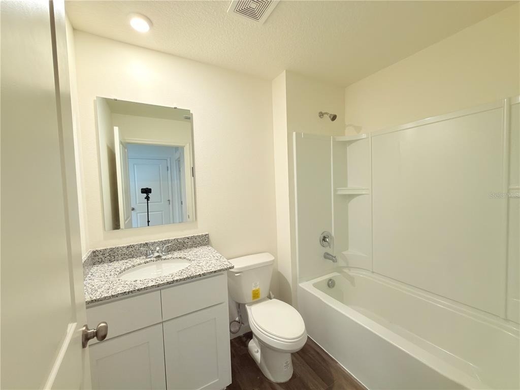 733 James Court - Photo 7