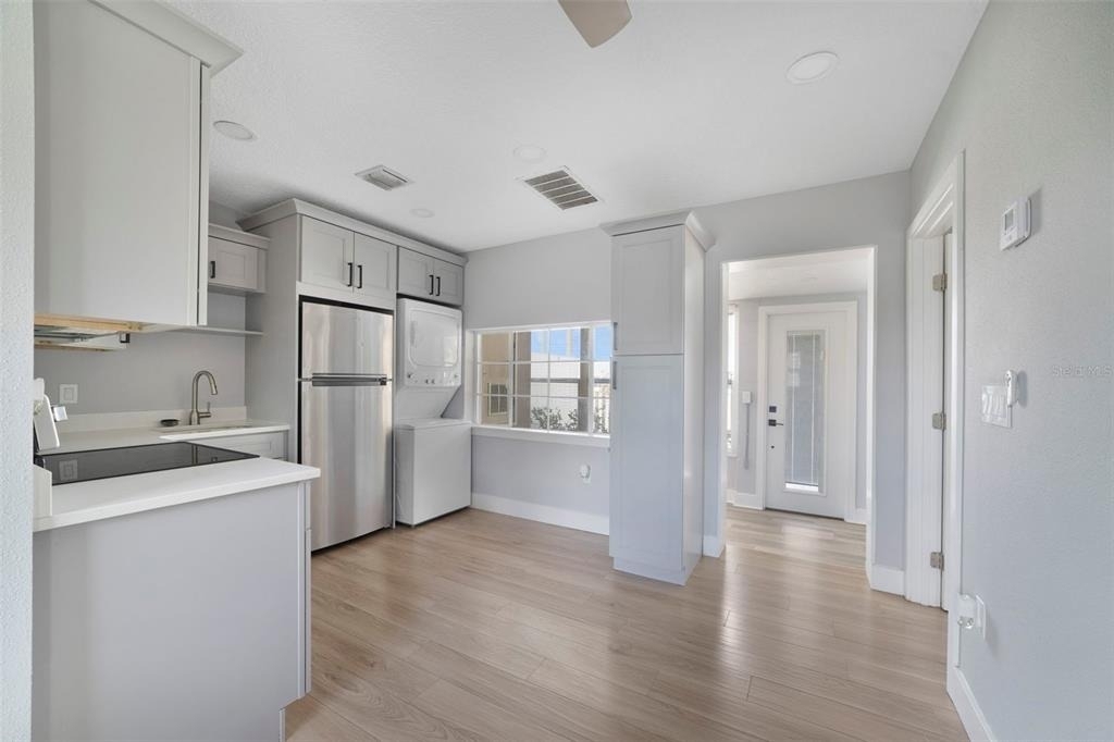 4521 Edgewater Drive - Photo 6
