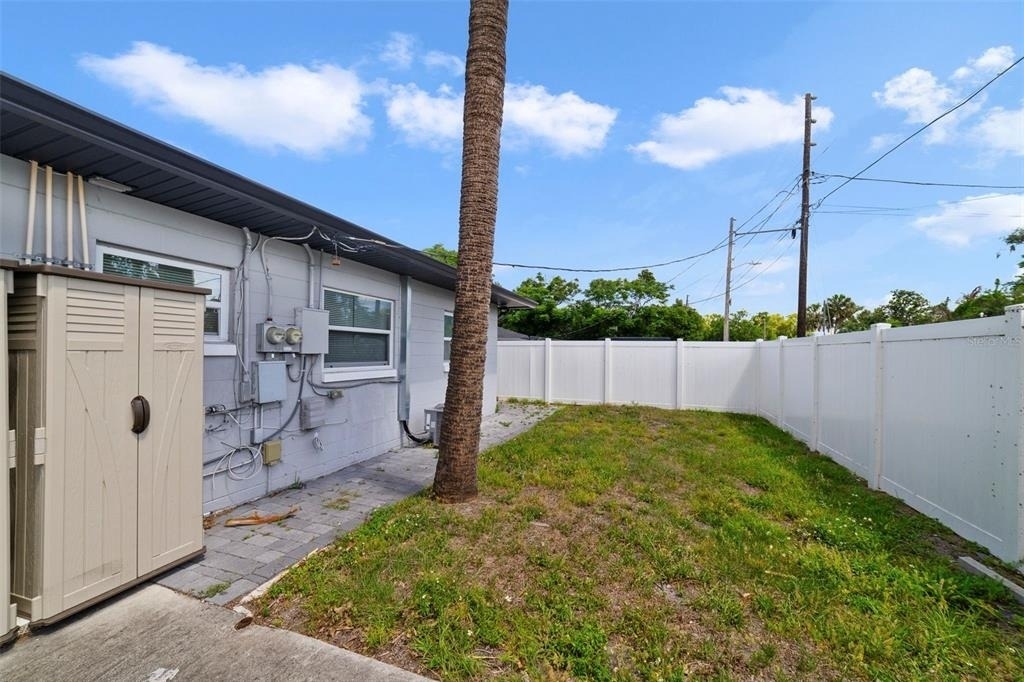 4521 Edgewater Drive - Photo 16