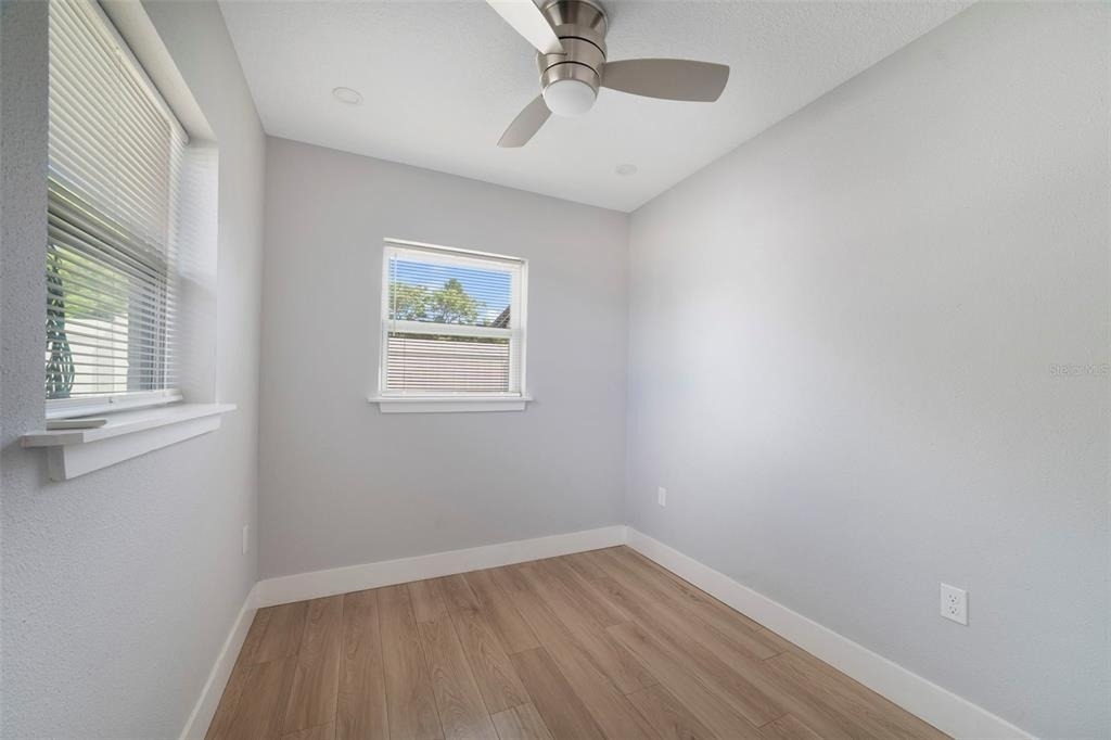 4521 Edgewater Drive - Photo 12