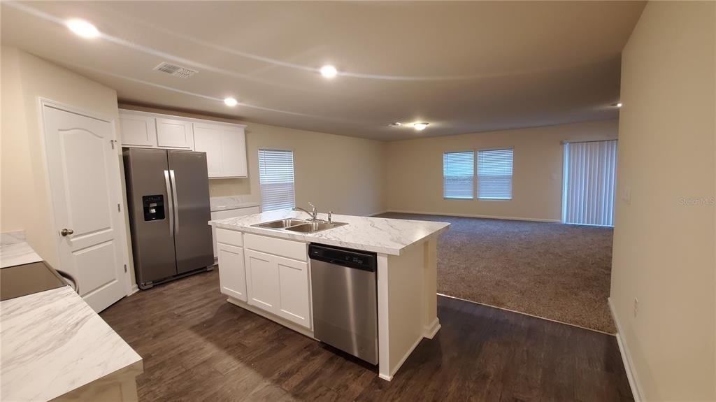 44 Barrington Drive - Photo 5
