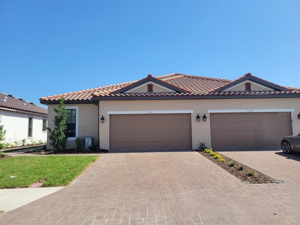 5331 Rushmere Court - Photo 0