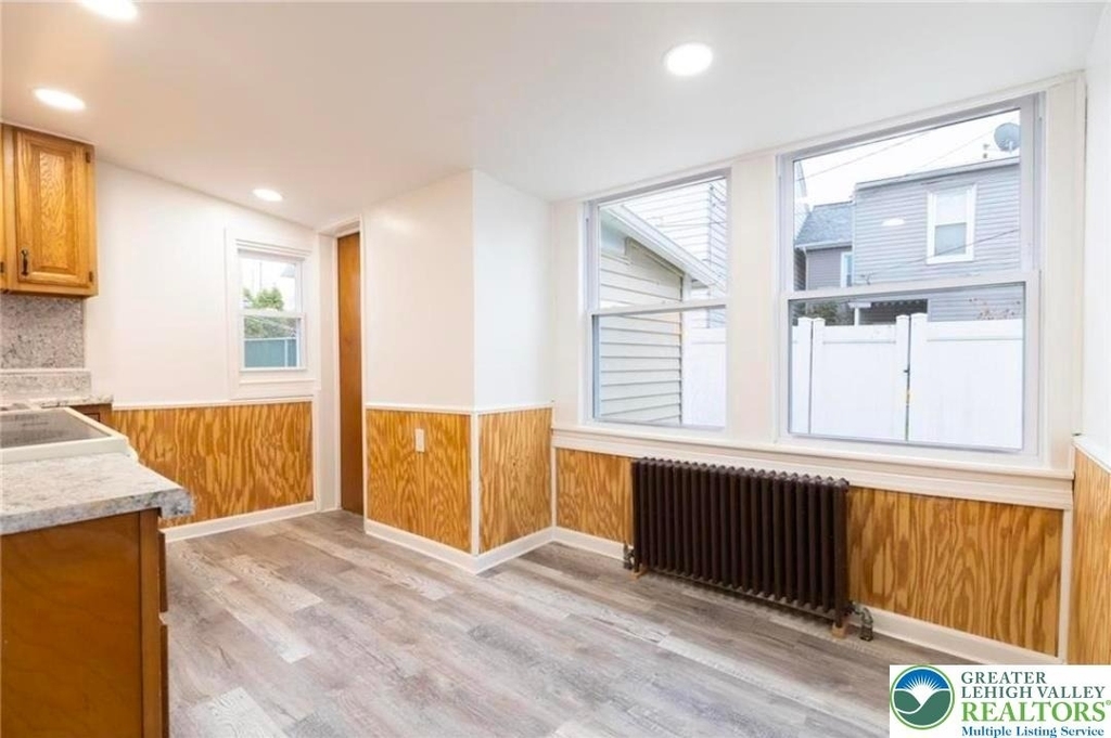 1014 Hoe Street - Photo 4