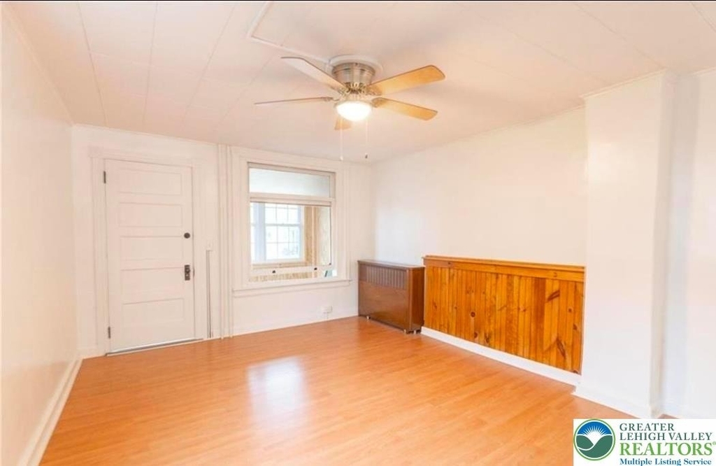 1014 Hoe Street - Photo 3