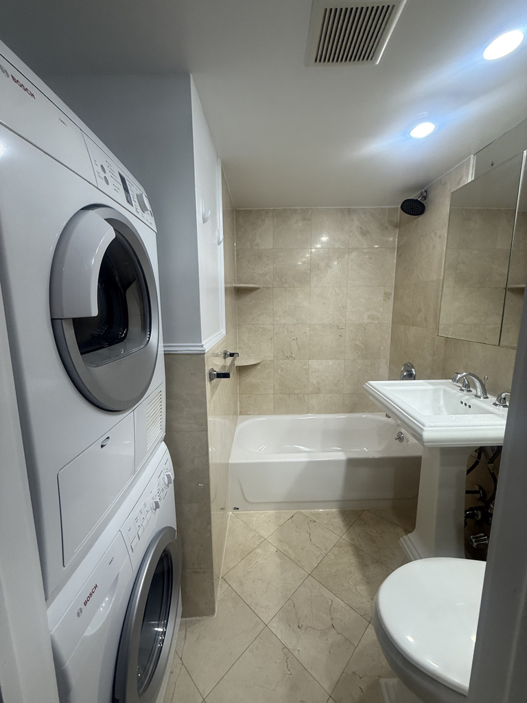 279 East 10th Street - Photo 8