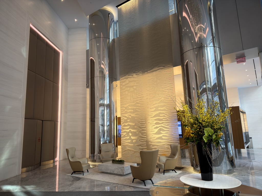 East 44th Street, New York, NY 10017 - Photo 12